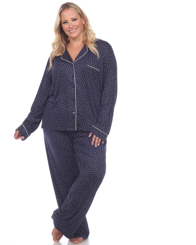 Front of a model wearing a size 1X Long Sleeve Pajama Set in Navy by White Mark. | dia_product_style_image_id:247884